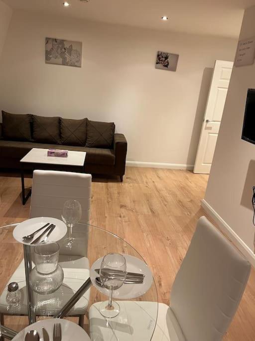 009- Studio Apartment In Ealing F5 외부 사진