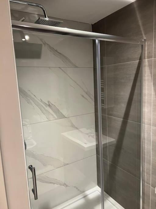 009- Studio Apartment In Ealing F5 외부 사진