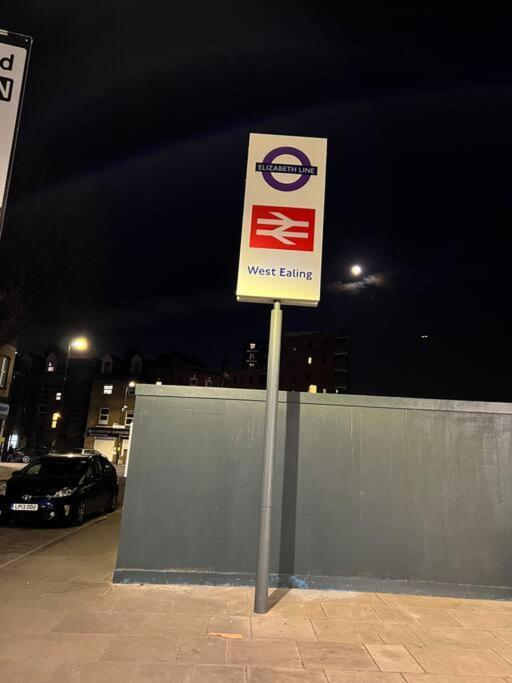 009- Studio Apartment In Ealing F5 외부 사진